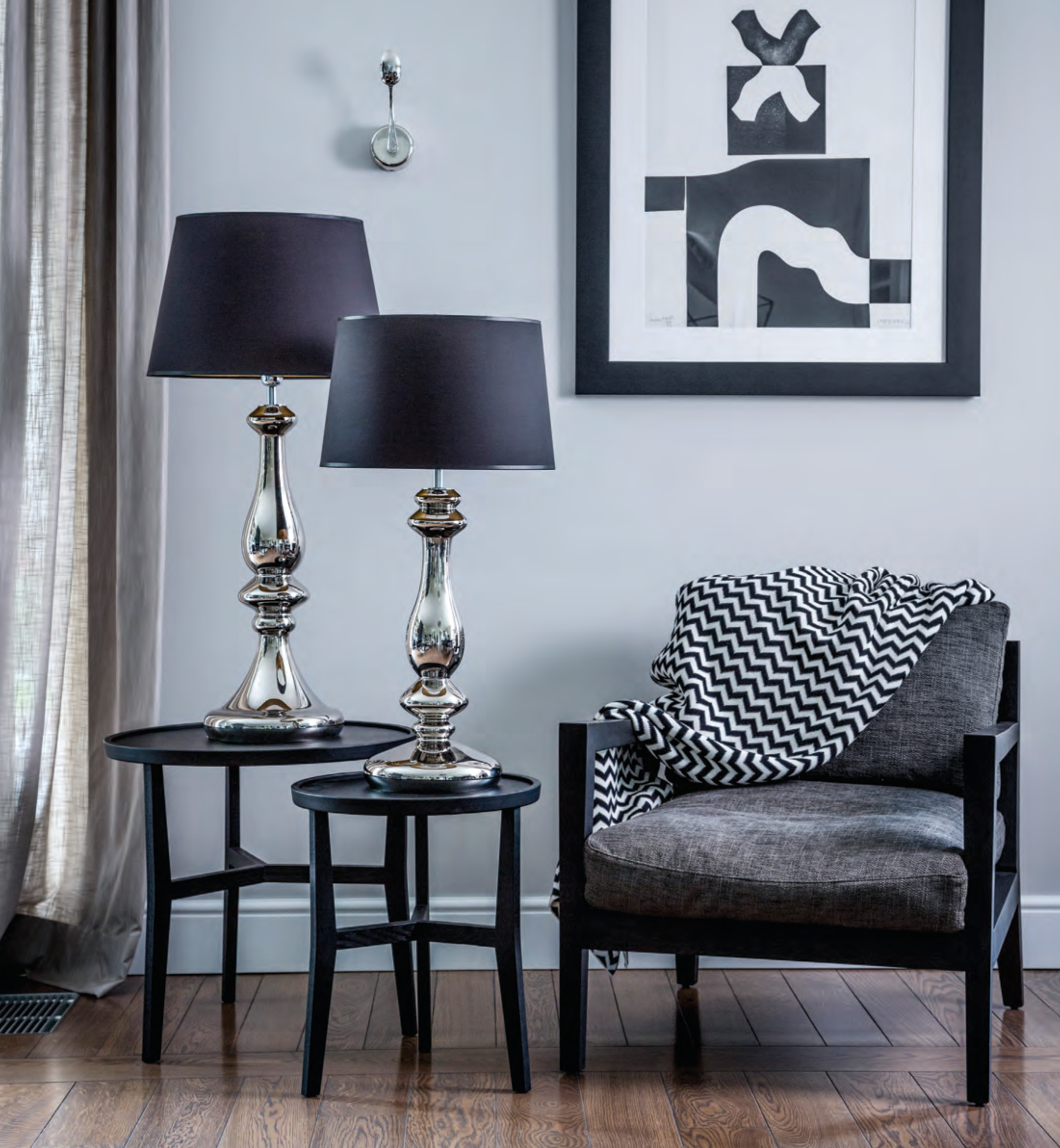 Versailles Platinum